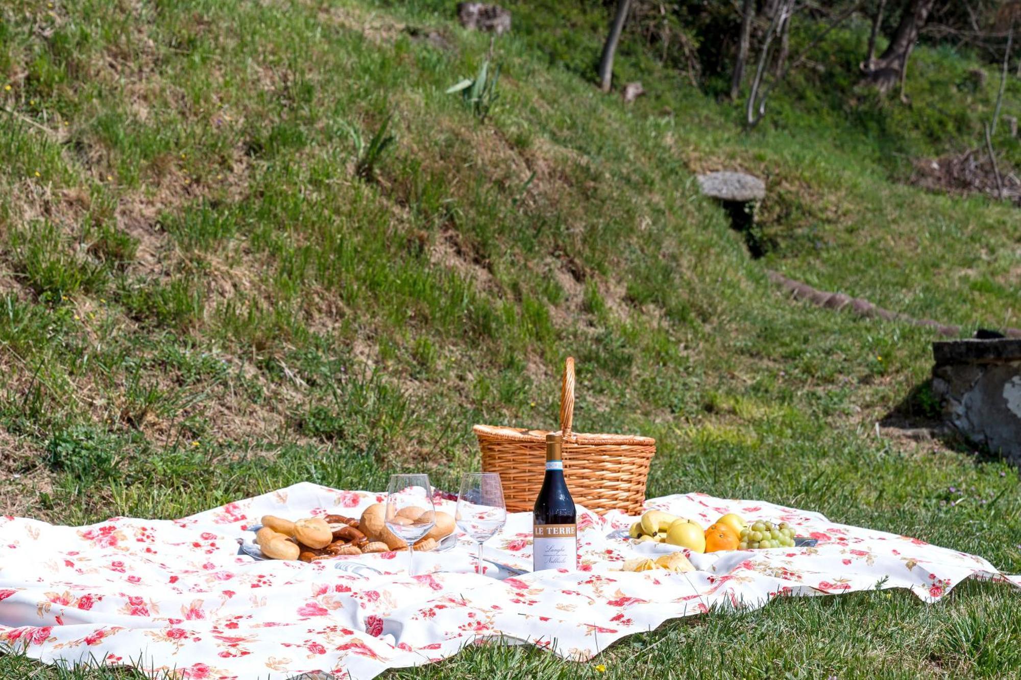 B&B La Corte And Home Restaurant - Free Parking - 10 Minutes To The Lake And Centre Como Kültér fotó