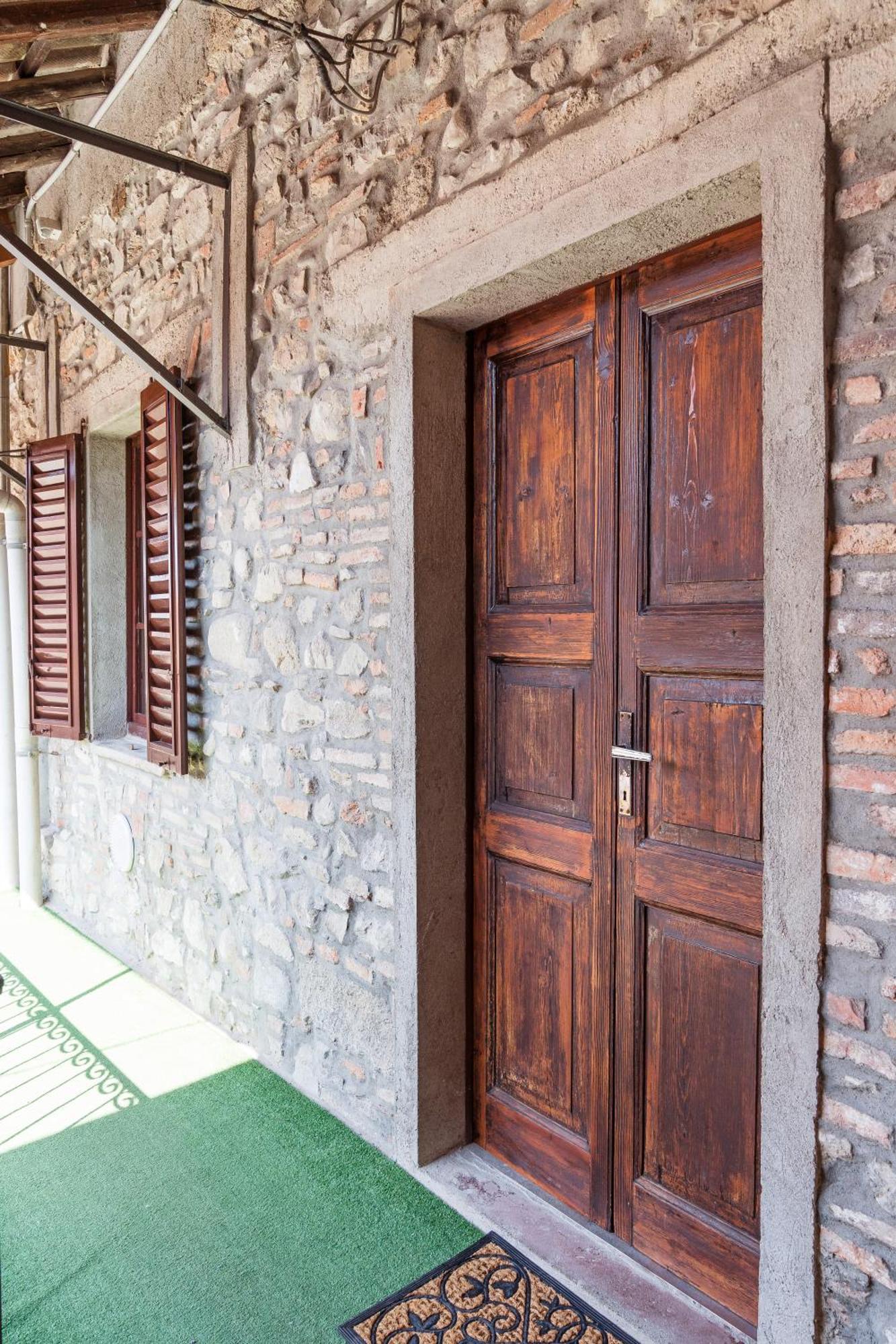 B&B La Corte And Home Restaurant - Free Parking - 10 Minutes To The Lake And Centre Como Kültér fotó